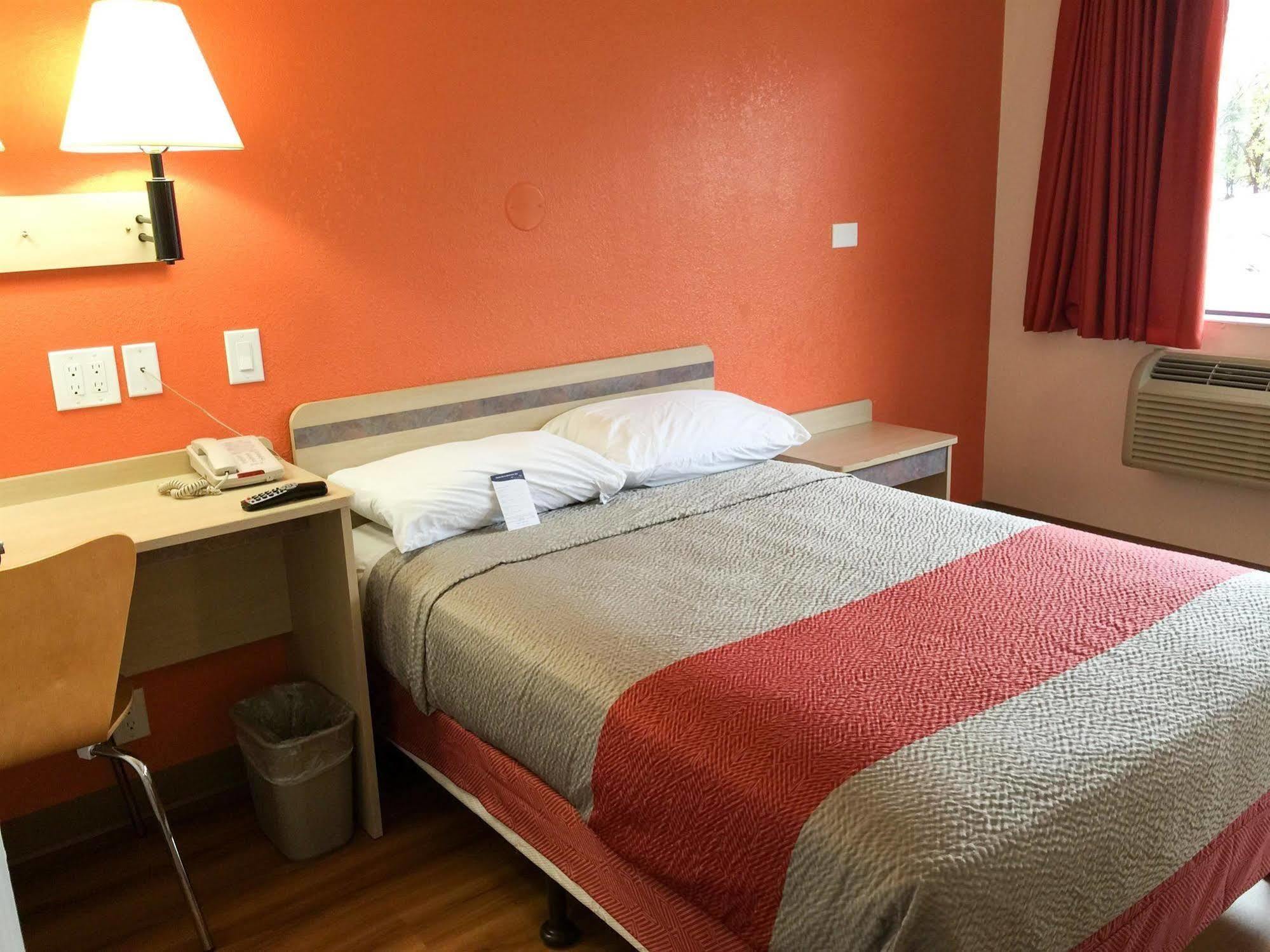Motel 6-Roseville, Mn - Minneapolis North Eksteriør bilde